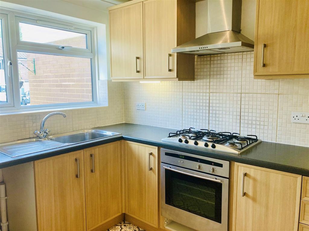 Property photo 2 of 17 Kitchen 1.Jpg