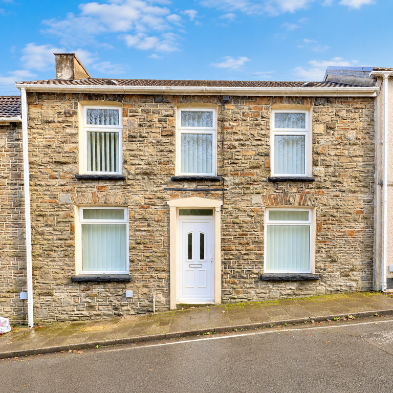 Property photo 1 of 13 4F6588D1-9F50-4Edb-9De4-A89Cf3631171