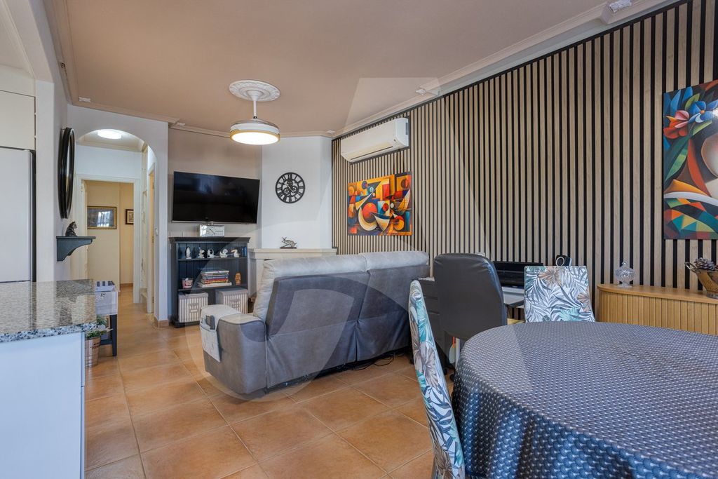 Property photo 3 of 45