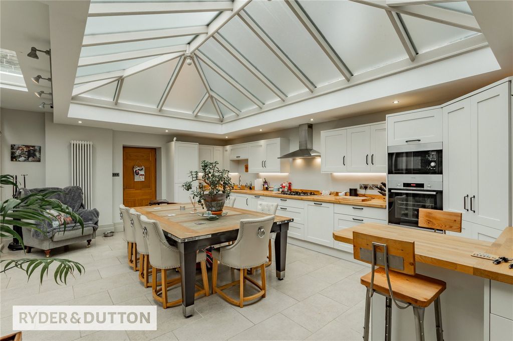 Property photo 2 of 32 Picture 2