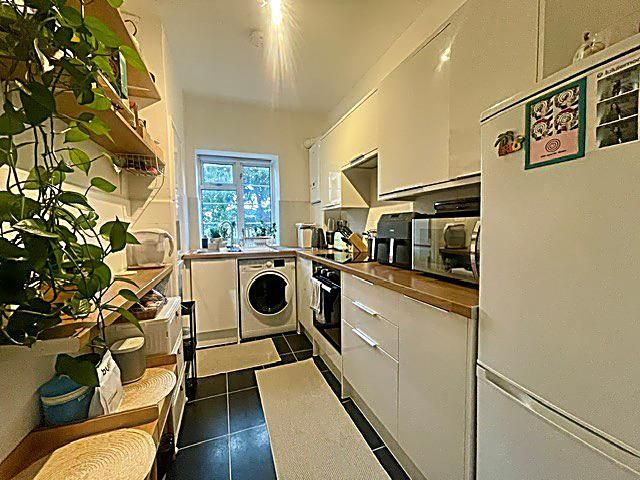 Property photo 2 of 15 Kitchen