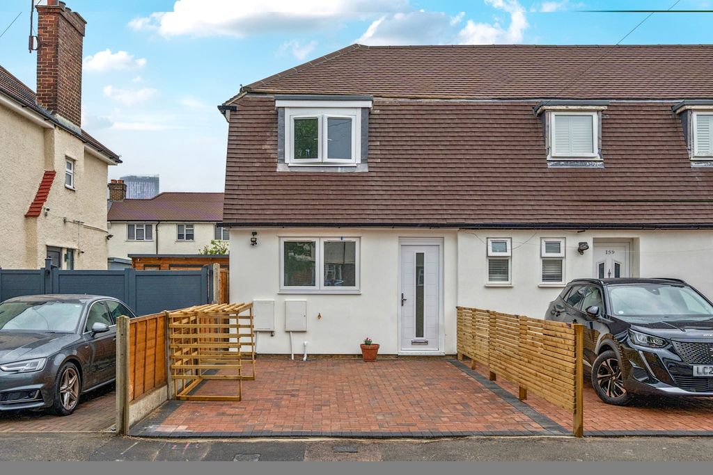 Property photo 1 of 11 External
