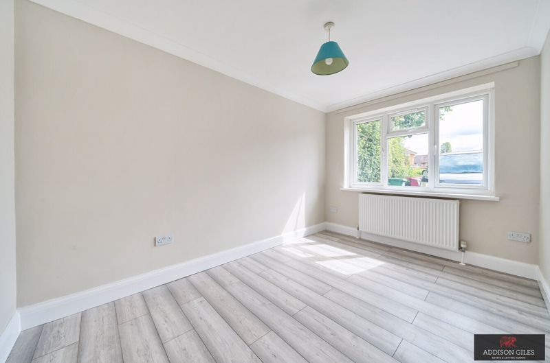 Property photo 2 of 17 Photo 9