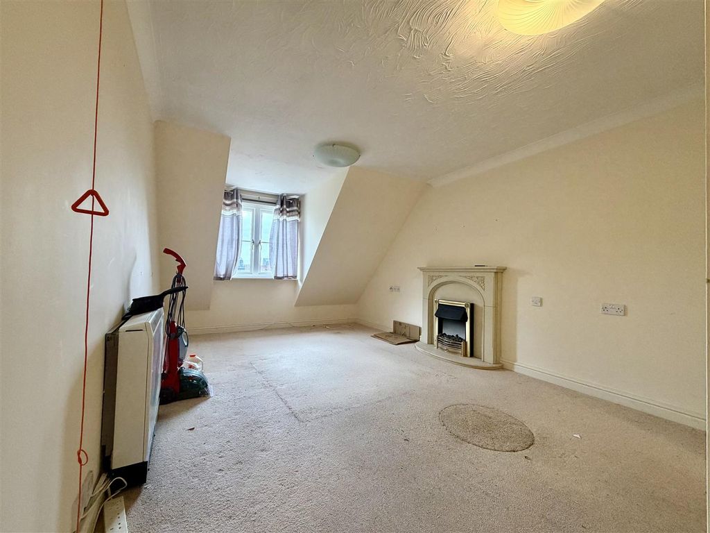 Property photo 3 of 9