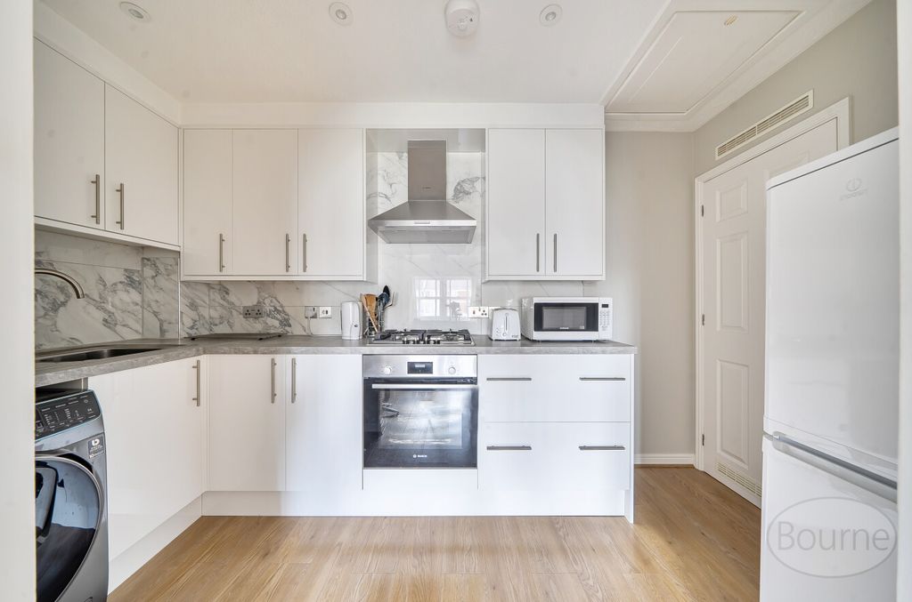 Property photo 2 of 21 8914ee90-9896-494...