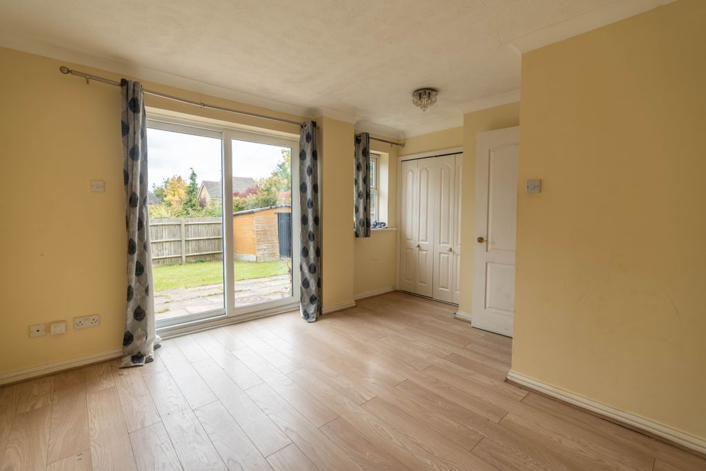 Property photo 2 of 36