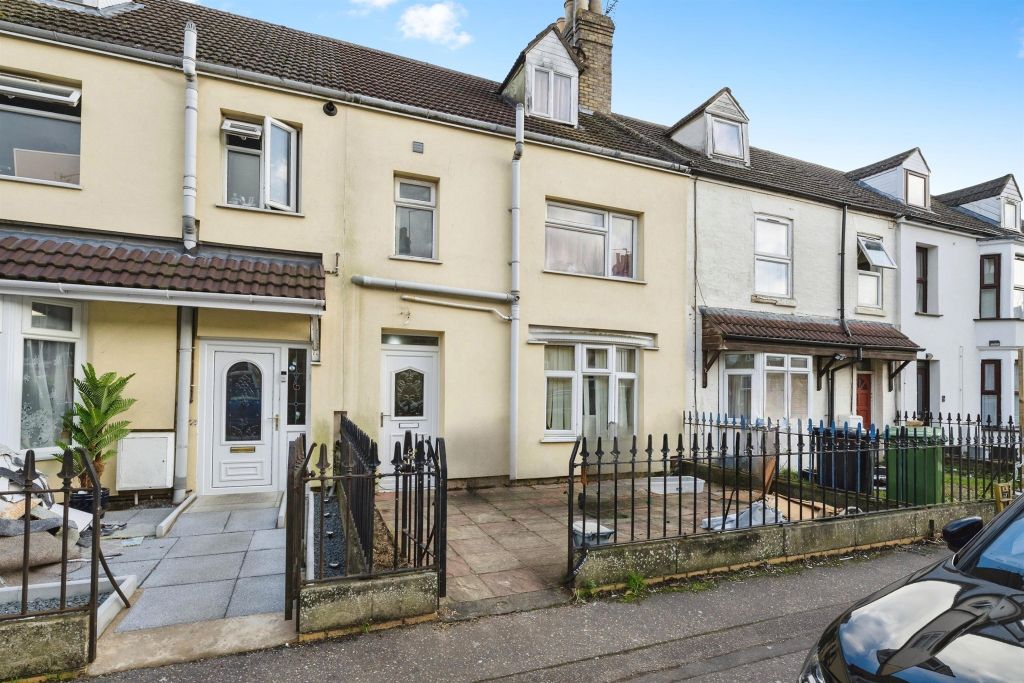 Property photo 1 of 6