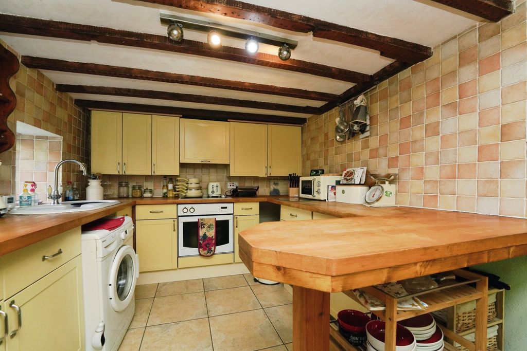 Property photo 3 of 16