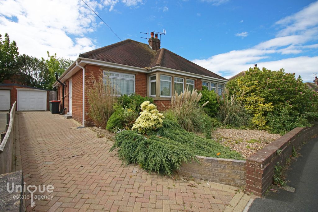 Property photo 1 of 27