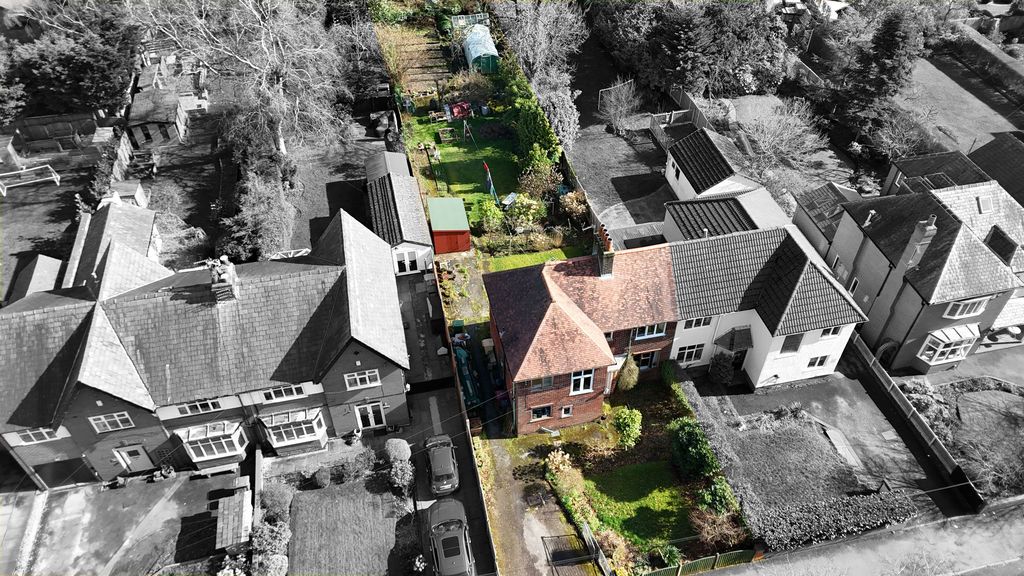 Property photo 1 of 21 External