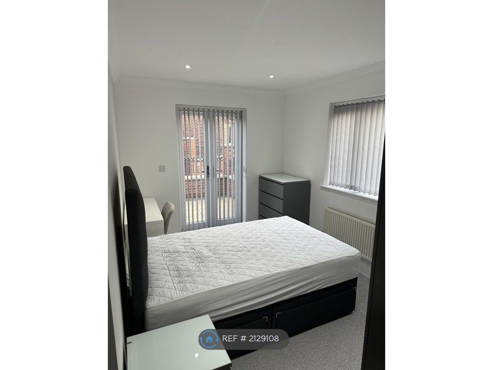 Property photo 1 of 10 Bedroom 4