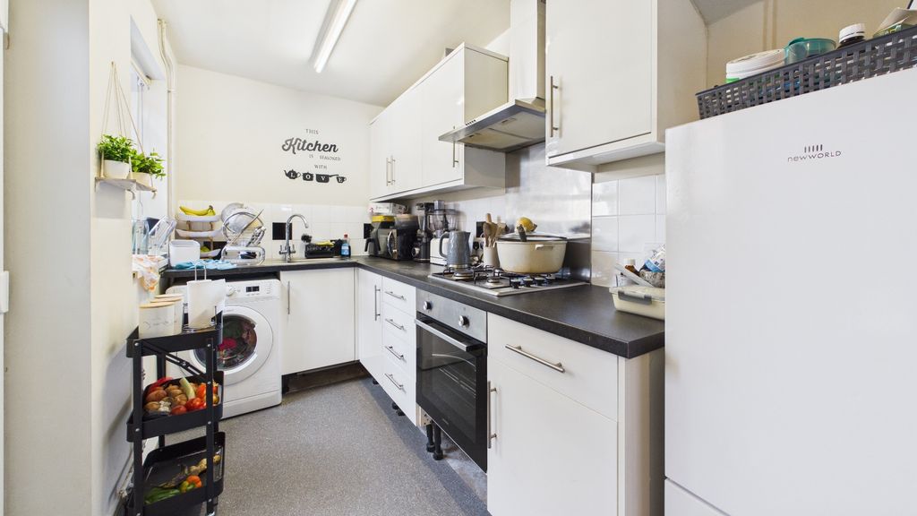 Property photo 3 of 17 5278039
