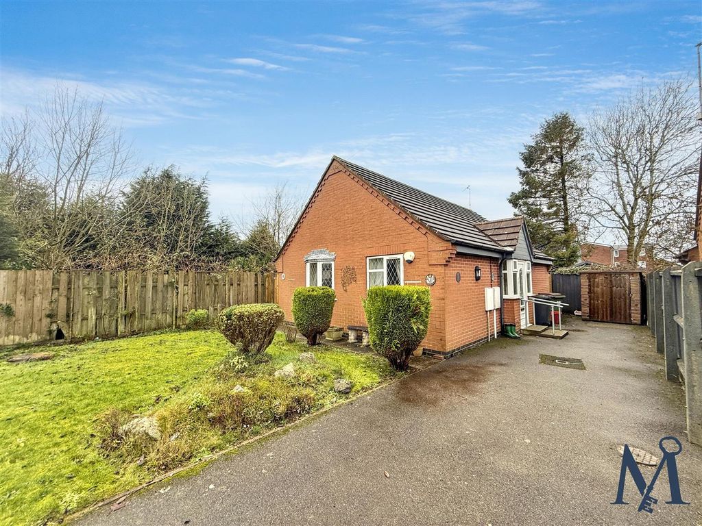 Property photo 1 of 15 Substantial Driveway Parking