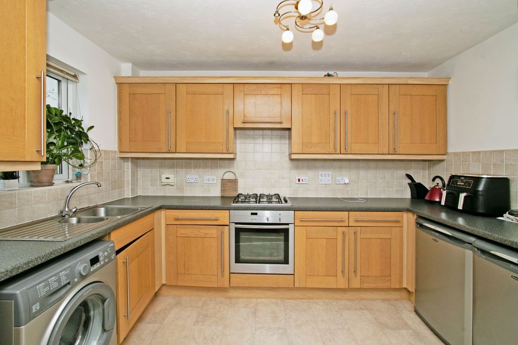 Property photo 2 of 17 Photography