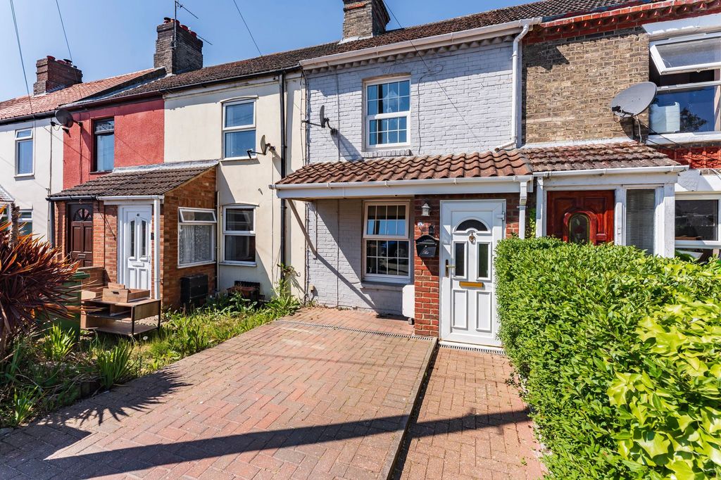 Property photo 1 of 15
