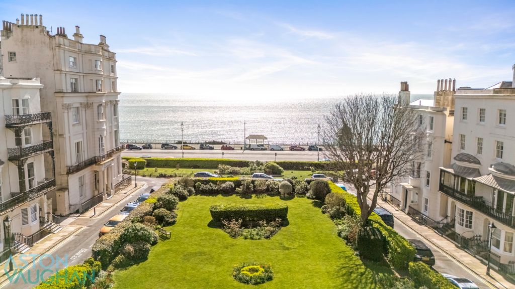 Property photo 2 of 42 4829873