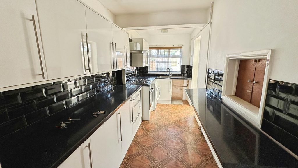 Property photo 2 of 14 d5B7A76E-Fullsizerender-2.Jpeg