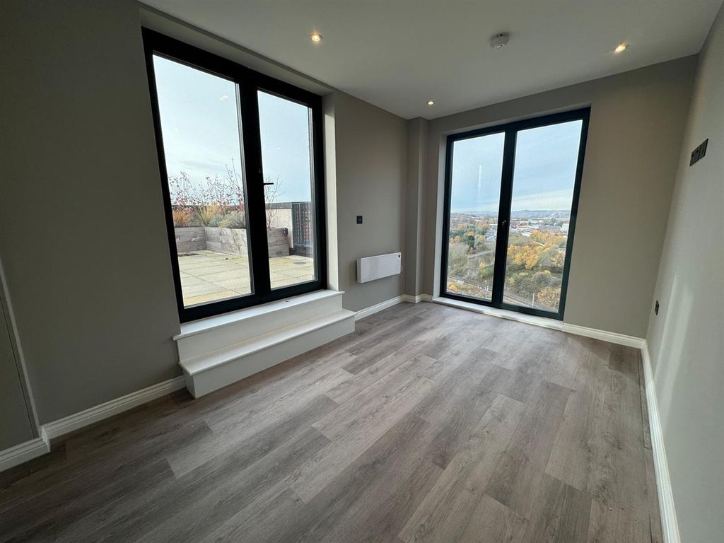 Property photo 3 of 11 Whatsapp Image 2024-11-18 At 12.16.39_9E92E23A.Jpg