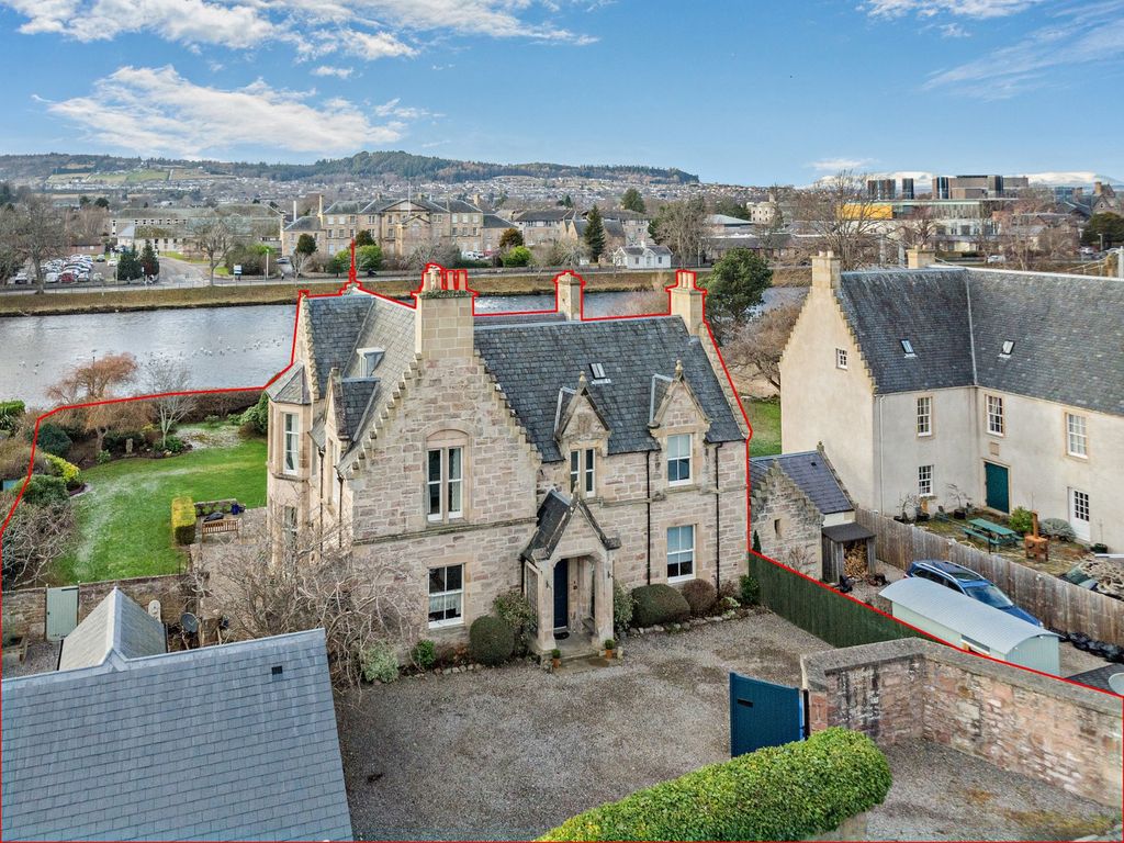 Property photo 2 of 46 1 Ladies Walk