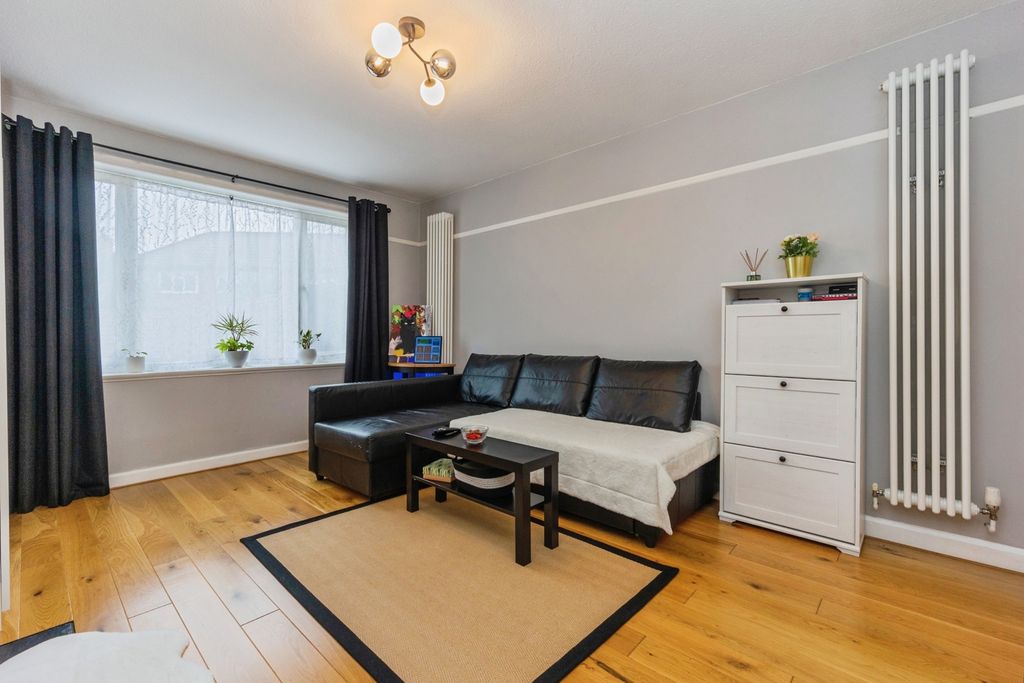 Property photo 3 of 19 Pbox-Img.Jpg