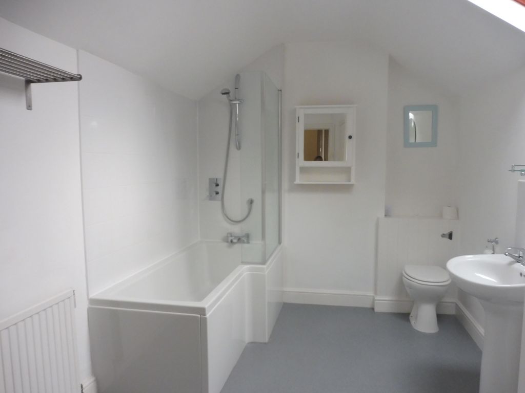 Property photo 3 of 9 Living Room