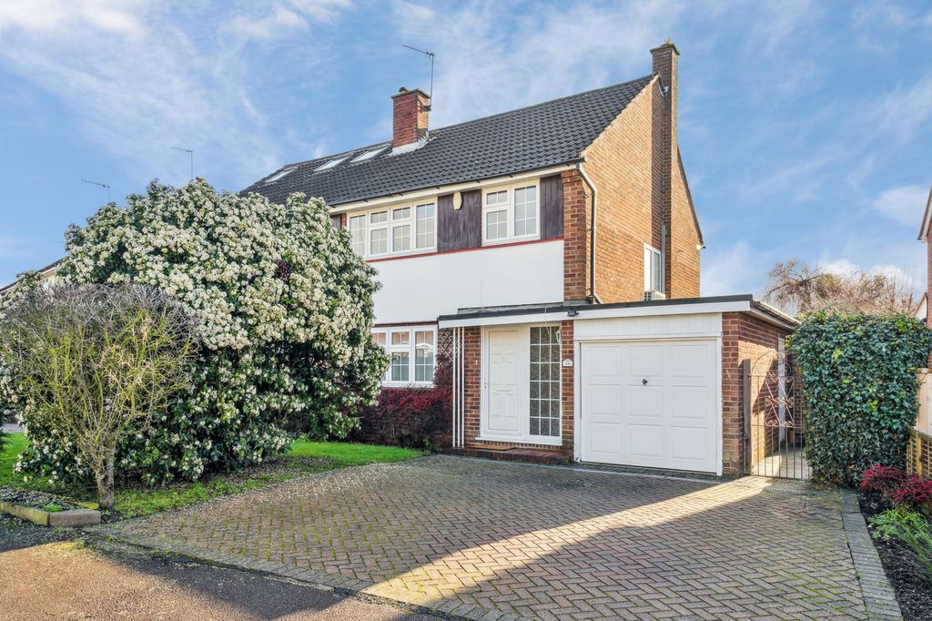 Property photo 1 of 17