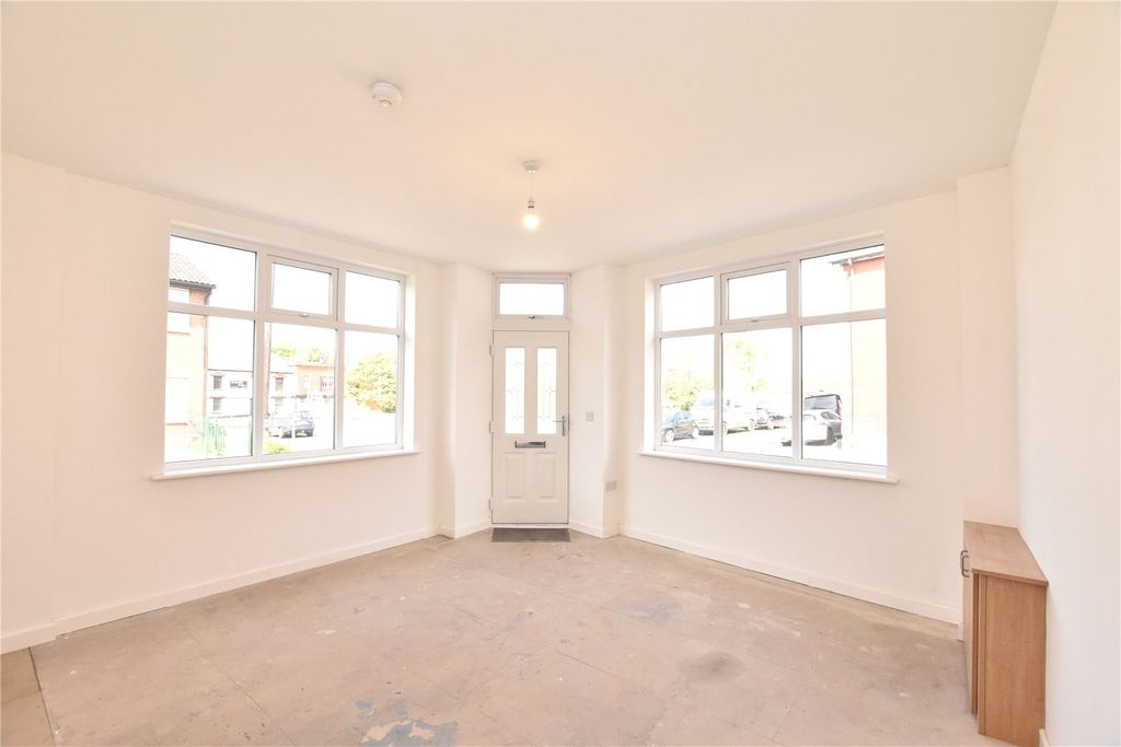 Property photo 2 of 22 Picture No. 26