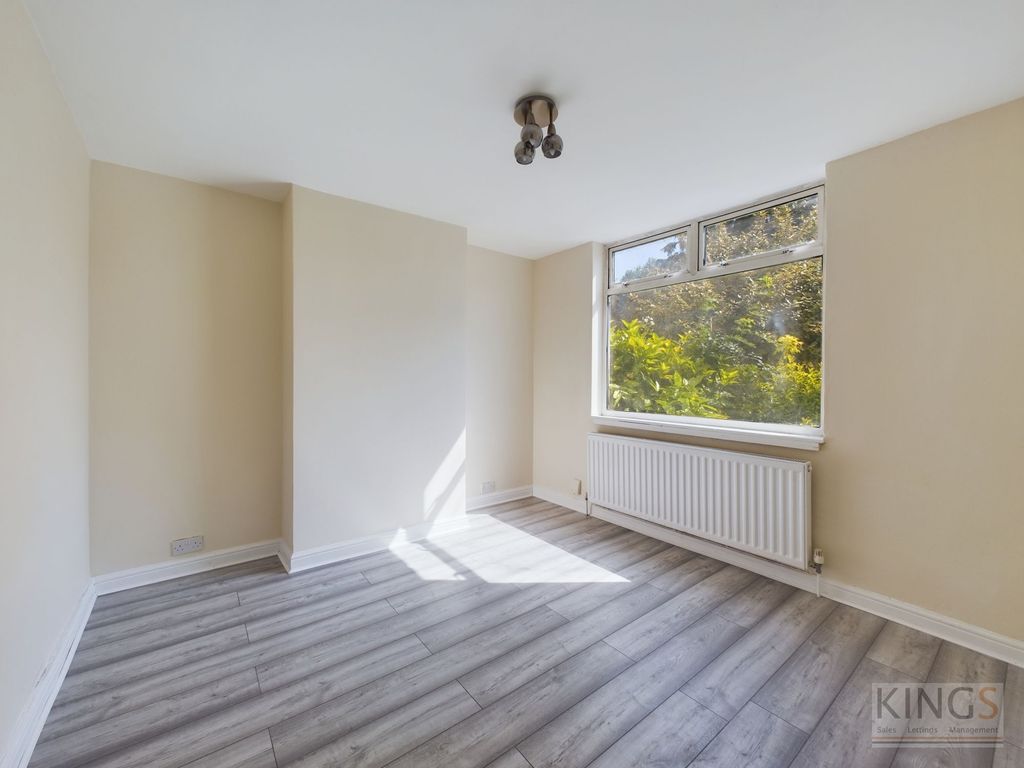 Property photo 2 of 11 Living Room