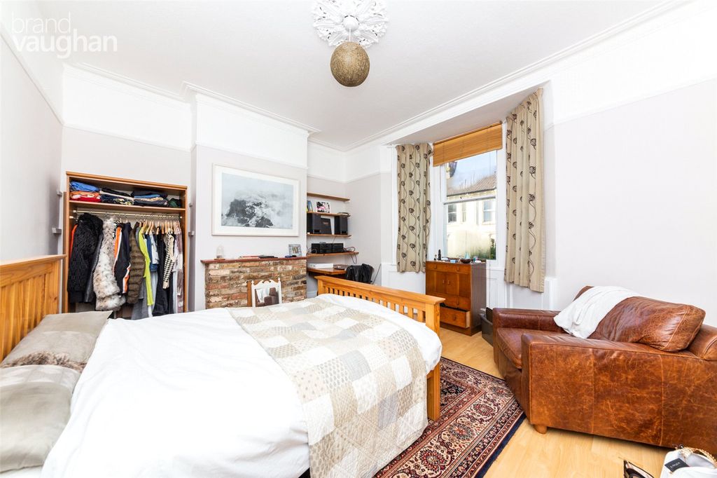 Property photo 2 of 11 Picture No. 10