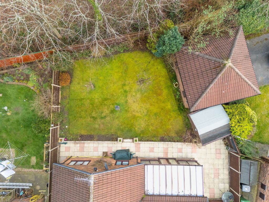 Property photo 3 of 25