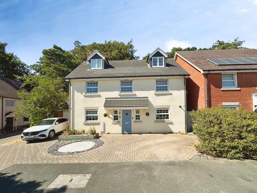 Property photo 1 of 18 Pbox-Img.Jpg