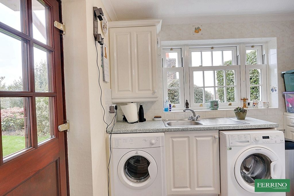 Additional image 10 of 5 bed detached house for sale(5 Bed With Detached Garage), 5 High View, Chepstow, Monmouthshire. NP16