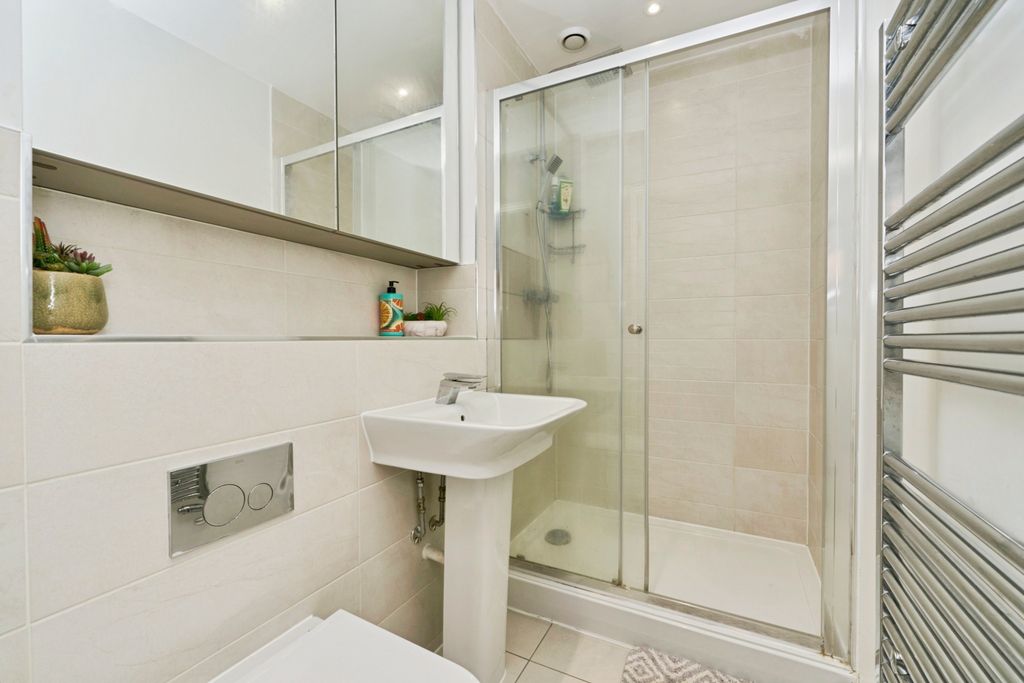 Property photo 3 of 20 1905192-04