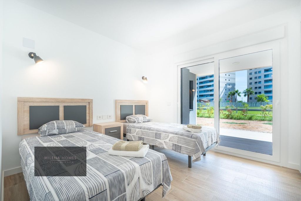 Property photo 1 of 41