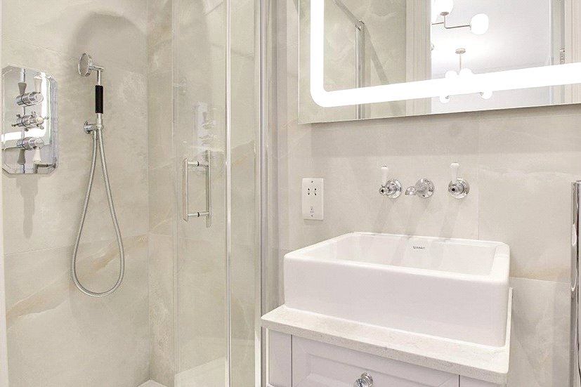 Property photo 3 of 8 Picture No. 11