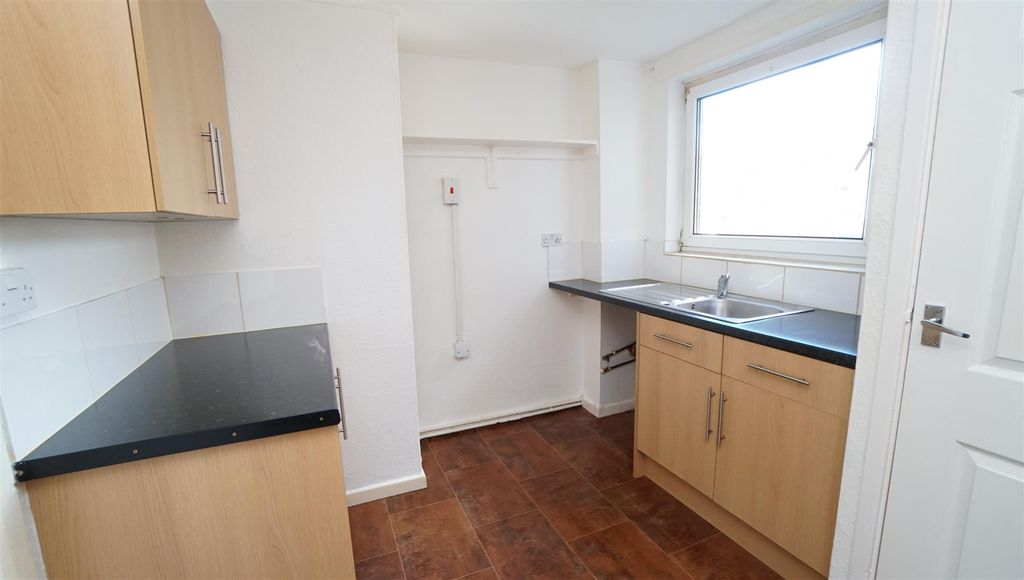 Property photo 3 of 7 Dsc01030.Jpg