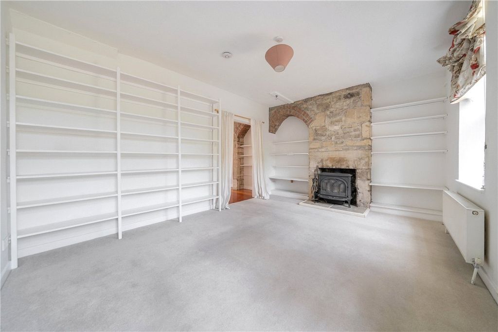 Property photo 3 of 11 Picture No. 13
