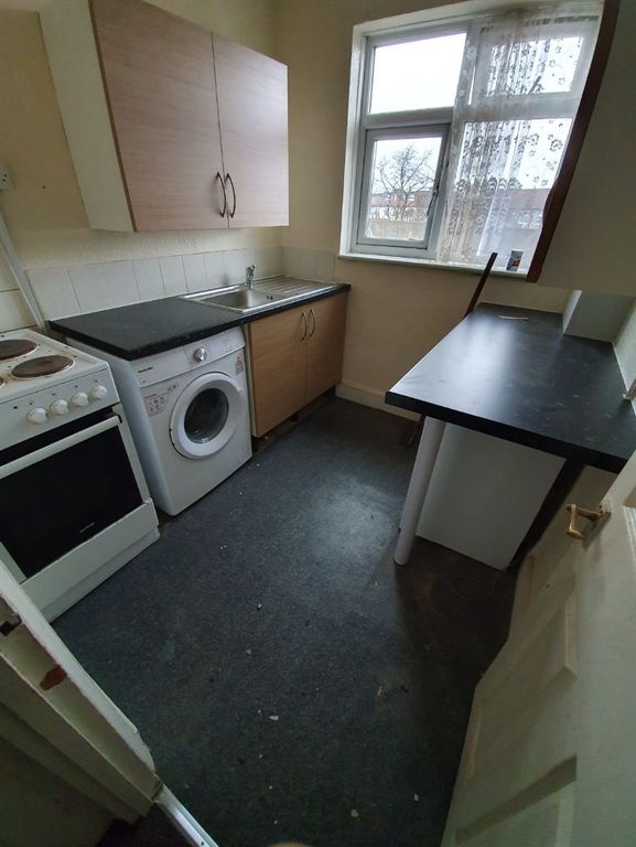 Property photo 2 of 4