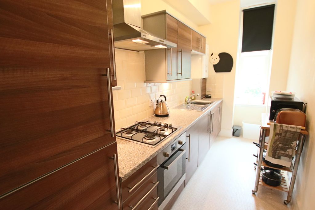 Property photo 3 of 6 Kitchen