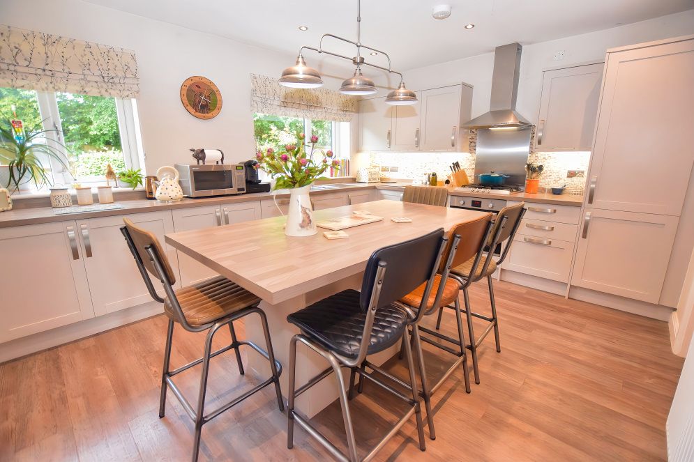 Property photo 2 of 22 Breakfast Kitchen 2