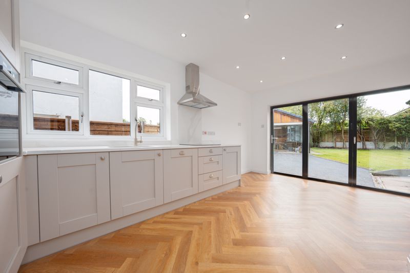 Property photo 3 of 28 Photo 18