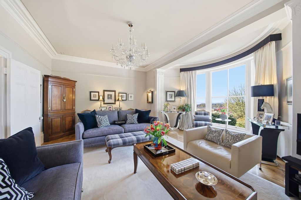 Additional image 6 of 3 bed flat for salePark Terrace, The Park NG1
