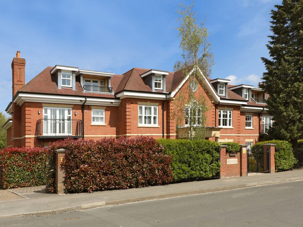 Property photo 1 of 20