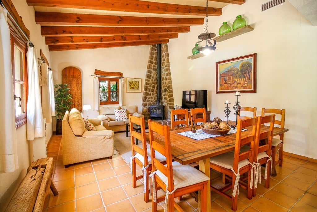 Property photo 2 of 10 C2391 (9)