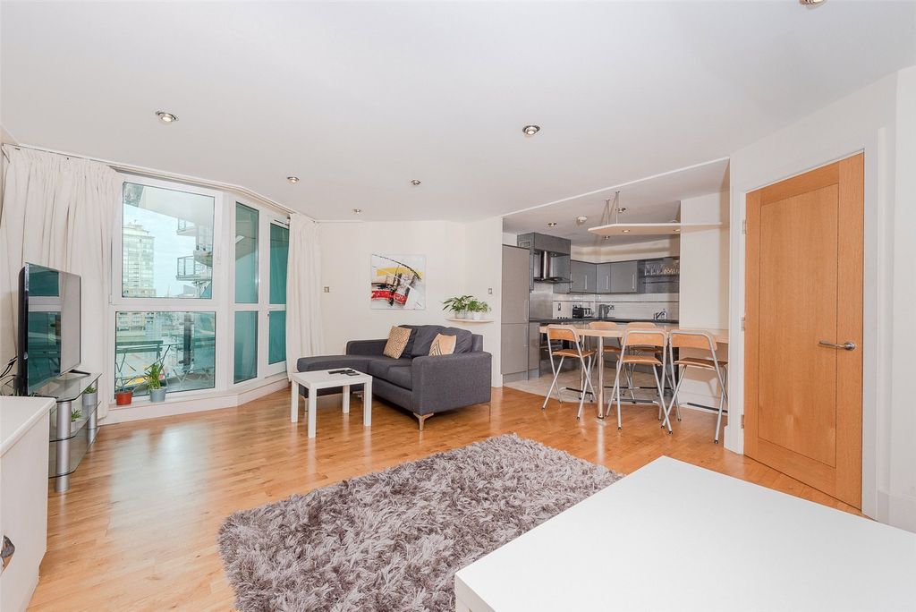 Property photo 3 of 16 Picture No. 51