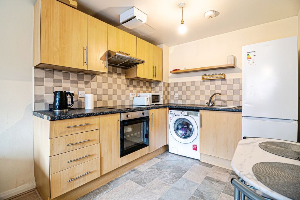 Property photo 3 of 15 Kitchen