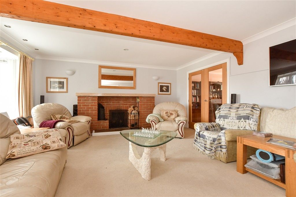 Property photo 3 of 18 Sitting Room