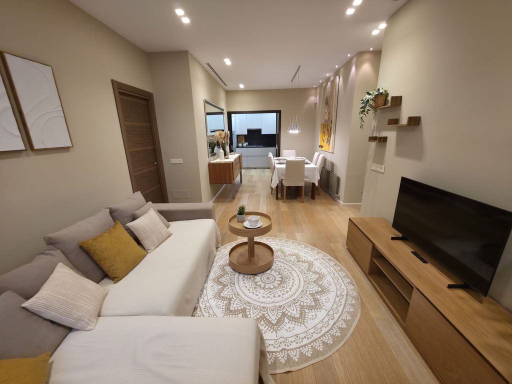 Property photo 1 of 15 E6E1Ed3d-49Ea-4Cac-A9F3-B35A82E25ce1.Jpg