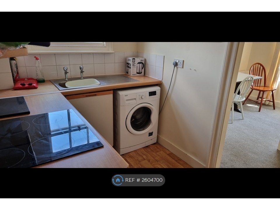 Property photo 2 of 12 Kitchen