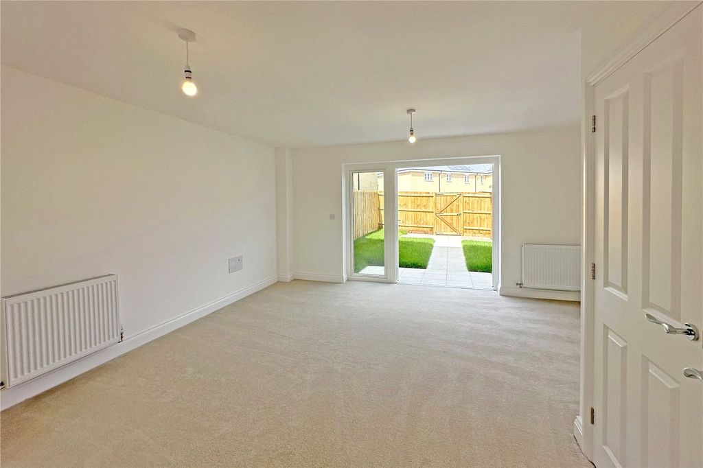 Property photo 2 of 7 Picture No. 06